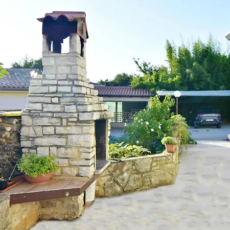Shared Gardened With Bbq And Sea View Apartamento Zambratija (Istria)