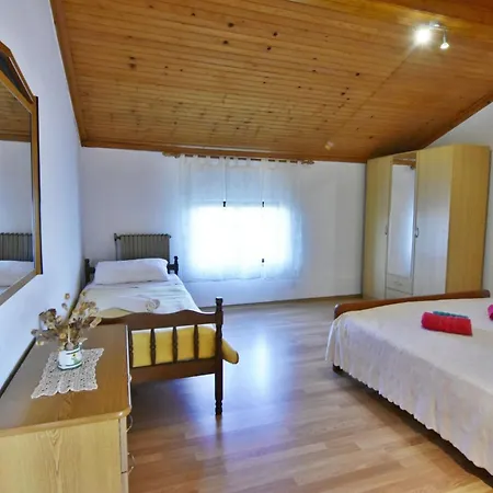 Shared Gardened With Bbq And Sea View Apartamento Zambratija (Istria)